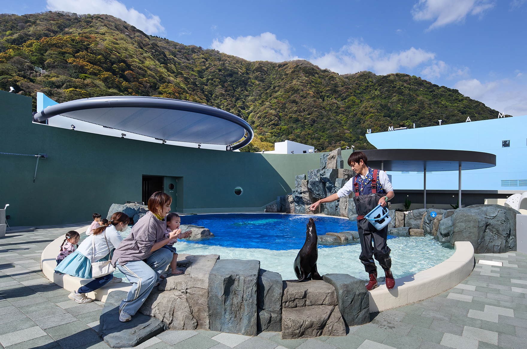 マリーンパレスうみたまご　あそびーち　Marine Place Aquarium UMITAMAGO annex ASOBEACH
