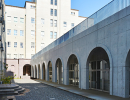 東京工業大学(大岡山)総合研究棟中庭新棟　Extension in the courtyard of the Tokyo Tech Main Building